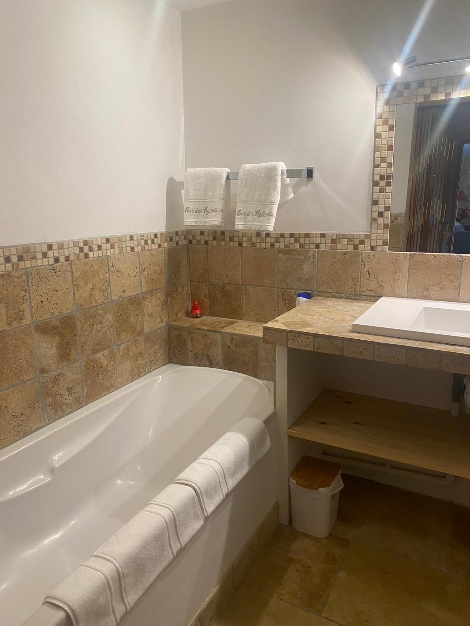 Le Mas des Eglantiers Propiac Extérieur photo